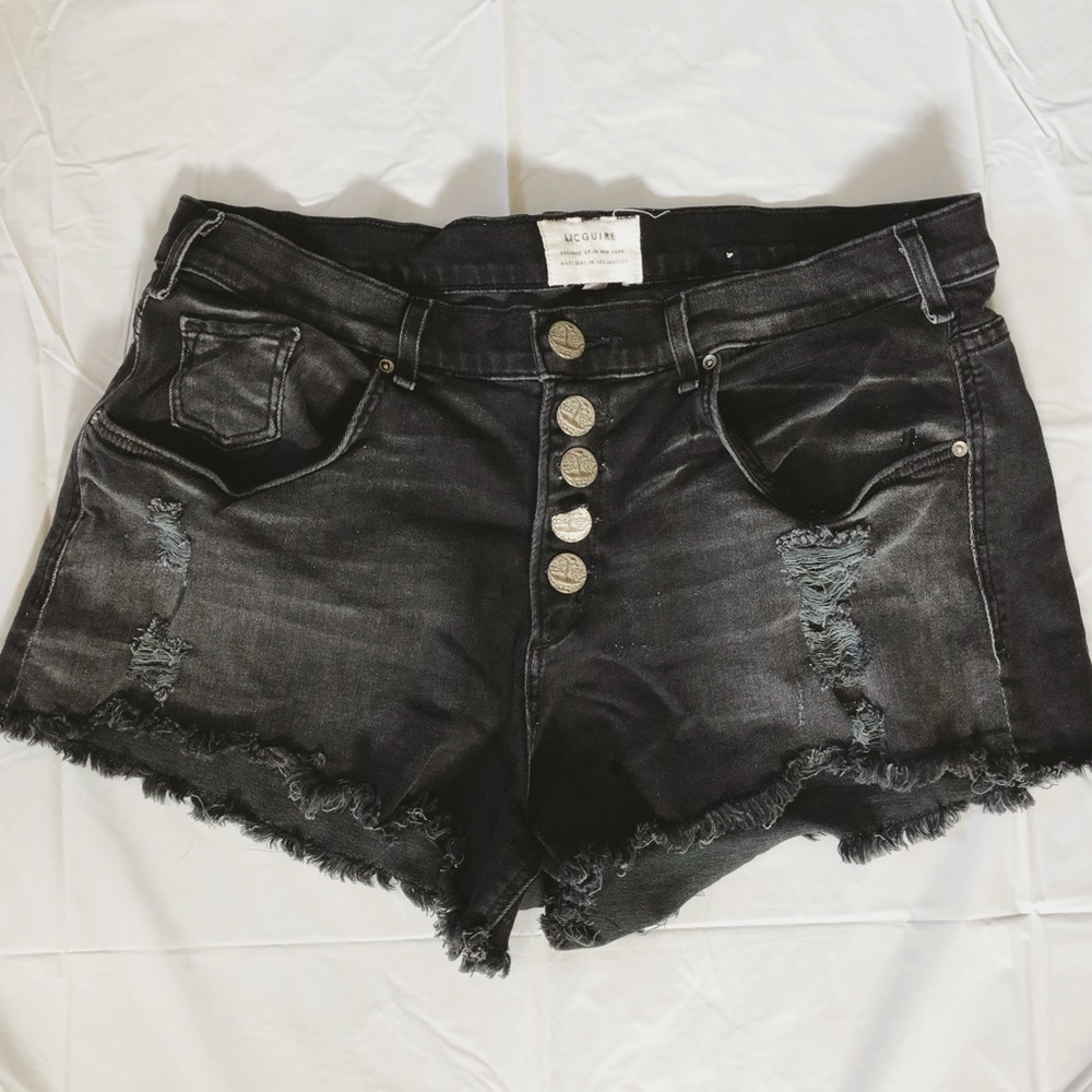 MCGUIRE: Black Shorts